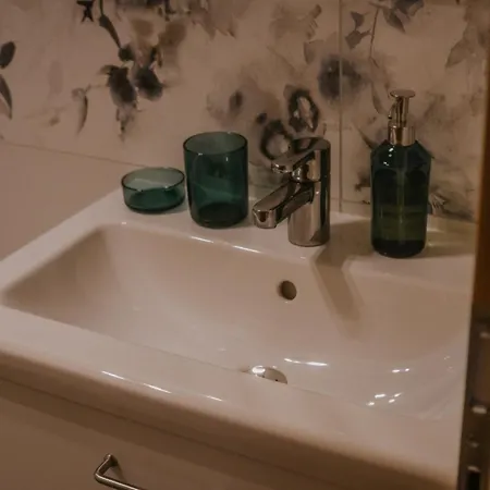 Jakova Hisa * Kobarid