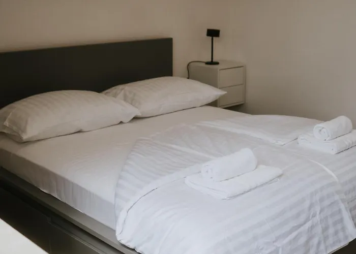 Jakova Hisa Apartament *