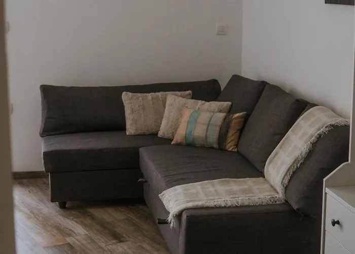 Jakova Hisa * Kobarid