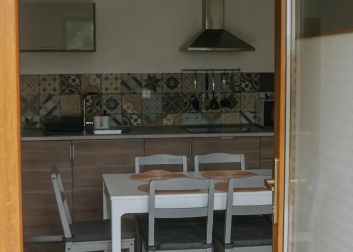 Jakova Hisa * Kobarid